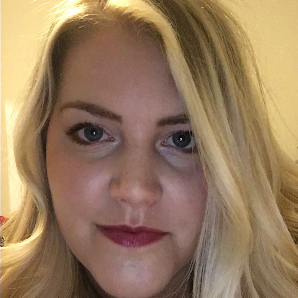 Meet your Posher, Anna